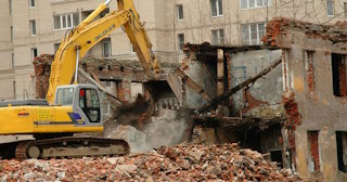 Демонтаж фасада в Лангепасе: цены за м2 от 370 рублей | Сварной-Лнг