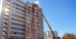 Демонтаж многоэтажного дома Лангепас, цена от 3751 руб.