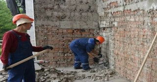 Демонтаж облицовки фасада в Лангепасе - расценка в смете от 582 рублей