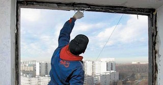 Демонтаж остекления балкона в Лангепасе - цена от 582 руб. - Сварной-Лнг