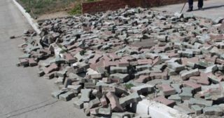 Демонтаж тротуарной плитки Лангепас, цена от 3012 руб.