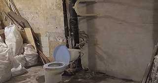 Демонтаж сантехкабины в панельном доме - цена от 1057 рублей | Сварной-Лнг